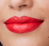 Помада для губ Clinique Pop Longwear Lipstick Poppy Pop фото №3 — интернет-магазин Desire.md