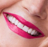 Помада для губ Clinique Pop Longwear Lipstick Punch Pop фото №3 — интернет-магазин Desire.md