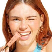 Balsam de buze Revolution Juicy Peptide Lip Balm Nude Spice imaginea #3 — magazin online Desire.md