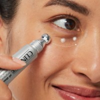 Ser din jurul ochilor Clinique All About Eyes Brightening Serum 10ml imaginea #2 — magazin online Desire.md