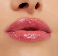 Balsam de buze MAC Glow Play Lip Balm Candid imaginea #3 — magazin online Desire.md