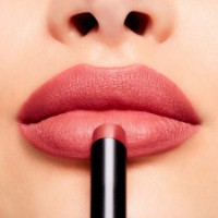 Помада для губ MAC Powder Kiss Velvet Blur Slim Peppery Pink фото №3 — интернет-магазин Desire.md