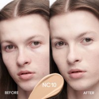 Консилер для лица MAC Studio Radiance Concealer NC10 фото №3 — интернет-магазин Desire.md