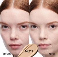 Консилер для лица MAC Studio Radiance Concealer NC11 фото №3 — интернет-магазин Desire.md