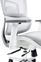 Офисное кресло CUSTO Viena фото №5 — интернет-магазин Desire.md