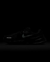 Adidași pentru dame Nike Wmns V2K Run Black/Anthracite/Summit White, s.37.5 imaginea #5 — magazin online Desire.md