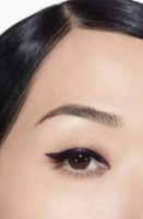Подводка для глаз Chanel Le Liner De Chanel 536 Prune Mysterieux фото №3 — интернет-магазин Desire.md