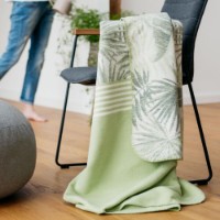 Плед IBENA Jacquard Baumwolldecke Hawaii mith GOTS Zertifikat 140x200cm Green фото №2 — интернет-магазин Desire.md
