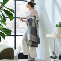 Плед IBENA Jacquard Hamilton mith GOTS Zertifikat 140x200cm Green фото №2 — интернет-магазин Desire.md