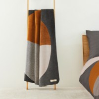 Плед s.Oliver Jacquard Decke (2597) 150х200cm Dark Grey/Curry фото №3 — интернет-магазин Desire.md