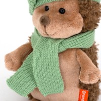 Мягкая игрушка Orange Toys Prickle the Hedgehog in a Green Beret 20cm (OS001-220/20B) фото №6 — интернет-магазин Desire.md