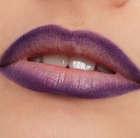 Contur de buze MAC Lip Pencil Grape Expectations imaginea #3 — magazin online Desire.md
