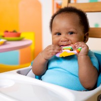 Inel gingival Bright Starts Soothing Soft Serve (16704) imaginea #2 — magazin online Desire.md