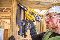Stapler DeWalt DCN950N imaginea #3 — magazin online Desire.md