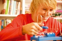 Set de cercetare pentru copii 4M KidzLabs Buzz Wire Making Kit (00-03232) imaginea #2 — magazin online Desire.md