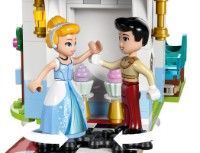 Конструктор Lego Disney: Cinderella's Castle & Horse Carriage 43275 фото №3 — интернет-магазин Desire.md