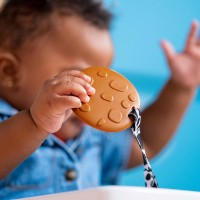 Игрушка-прорезыватель Bright Starts Cookies & Teethe (16705) фото №3 — интернет-магазин Desire.md