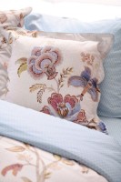 Perna decorativa Pip Studio Cece Fiore Square Cushion White (256102) imaginea #4 — magazin online Desire.md
