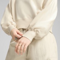 Женская толстовка Puma Wardrobe Ess Leo Luxe Graphic Hoodie Alpine Snow, s.M фото №4 — интернет-магазин Desire.md