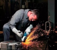 Углошлифовальная машина Bosch GWS 1000 (B0601828901) фото №2 — интернет-магазин Desire.md