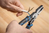 Плоскогубцы Hoegert HT1P242 фото №2 — интернет-магазин Desire.md