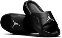 Șlapi pentru bărbați Nike Jordan Franchise Slide Black/White, s.46 imaginea #1 — magazin online Desire.md