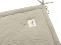 Бортик в кроватку Jollein Soft Waves Olive Green 180x30 (004-895-67052) фото №4 — интернет-магазин Desire.md
