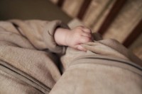 Детский спальный мешок Jollein Velvet Olive Green 70cm (016-548-67038) фото №5 — интернет-магазин Desire.md