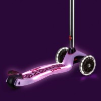 Самокат Micro Maxi Deluxe Glow LED Plus Luminous Purple (MMD378) фото №3 — интернет-магазин Desire.md