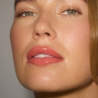 Блеск для губ Gosh Peptide 003 Vintage фото №3 — интернет-магазин Desire.md