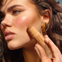 Bronzer Artdeco Bronze Stick 05 imaginea #3 — magazin online Desire.md