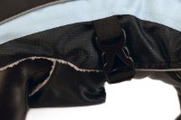 Geacă pentru câini Beeztees Saby Black/Light Blue 32cm (766643) imaginea #3 — magazin online Desire.md