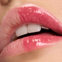 Luciu de buze Lancome Idole Juicytreat 10 imaginea #2 — magazin online Desire.md