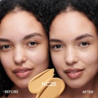 Консилер для лица MAC Studio Radiance Concealer NC20 фото №2 — интернет-магазин Desire.md