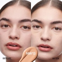 Консилер для лица MAC Studio Radiance Concealer NW13 фото №2 — интернет-магазин Desire.md