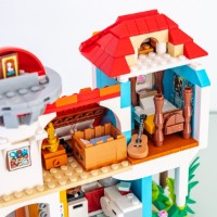 Set de construcție Lego Disney: Lilo and Stitch Beach House (43268) imaginea #9 — magazin online Desire.md