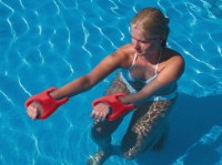 Gantere pentru aqua aerobic Beco Kickboxing 2pcs Red (96021) imaginea #2 — magazin online Desire.md