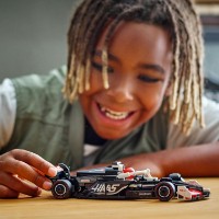 Set de construcție Lego Speed Champions: MoneyGram Haas F1 Team VF-24 Race Car (77250) imaginea #7 — magazin online Desire.md