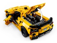 Set de construcție Lego Technic: Chevrolet Corvette Stingray (42205) imaginea #8 — magazin online Desire.md