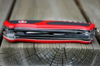 Мультитул Victorinox Ranger Grip 0.9563.C фото №3 — интернет-магазин Desire.md