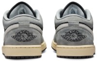 Ghete pentru bărbați Nike Air Jordan 1 Low Se Light Smoke Grey/Sail/Muslin/Black, s.45 imaginea #5 — magazin online Desire.md