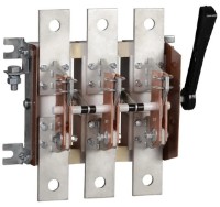 Выключатель-разъединитель IEK PE-31120-1600