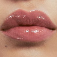 Ruj de buze Yves Saint Laurent Loveshine Lipstick 202 imaginea #2 — magazin online Desire.md