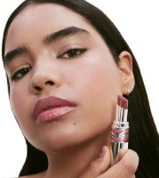 Ruj de buze Yves Saint Laurent Loveshine Lipstick 202 imaginea #3 — magazin online Desire.md