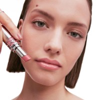 Ruj de buze Yves Saint Laurent Loveshine Lipstick 44 imaginea #3 — magazin online Desire.md