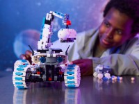 Set de construcție Lego Technic: Lunar Outpost Moon Rover (42211) imaginea #7 — magazin online Desire.md