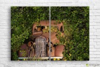 Pictură ArtDesign Car in the arms of nature 101x70cm (R-10017)