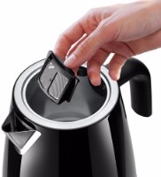Электрочайник Delonghi KBY 2011 BK фото №3 — интернет-магазин Desire.md