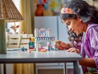 Set de construcție Lego Fiends: Hair Salon And Accessories Store (42662) imaginea #9 — magazin online Desire.md