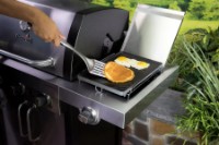 Tava din fonta pentru grill Plancha arzator lateral Char-Broil 4388137 imaginea #2 — magazin online Desire.md